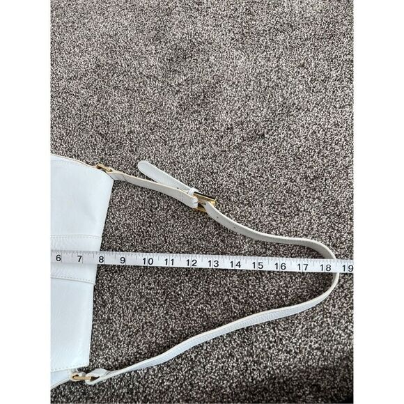 Etienne Aigner white shoulder bag - Picture 8 of 8